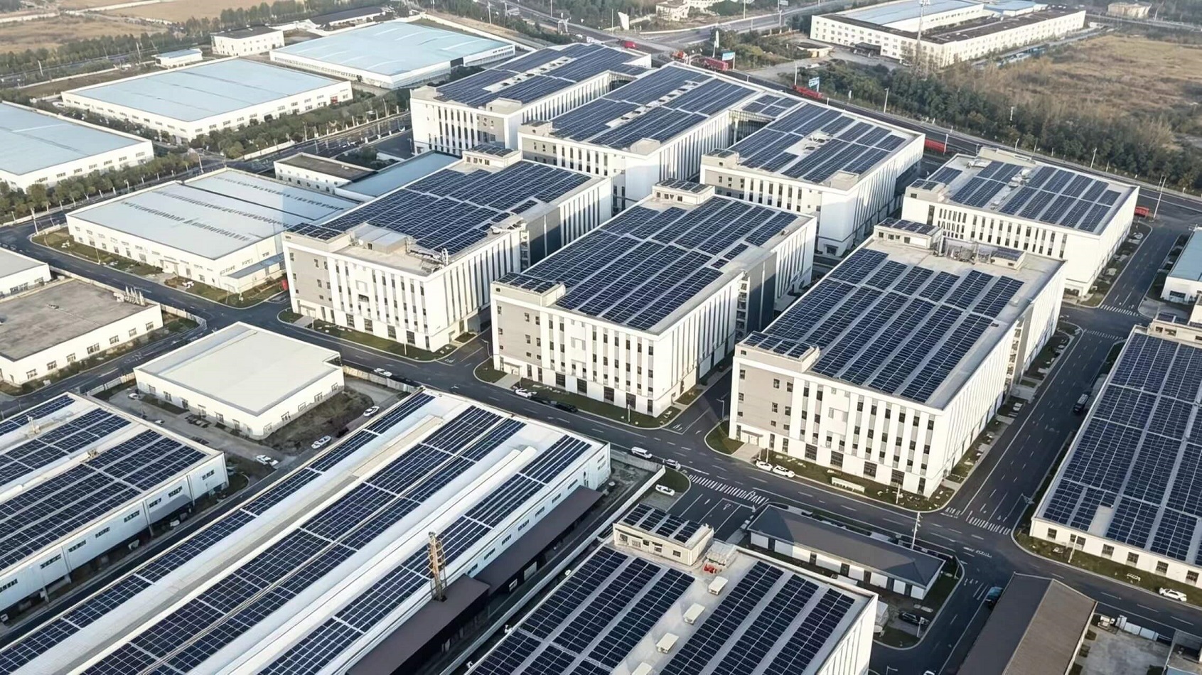 On-site View of Industrial & Commercial Integrated PV-ESS System